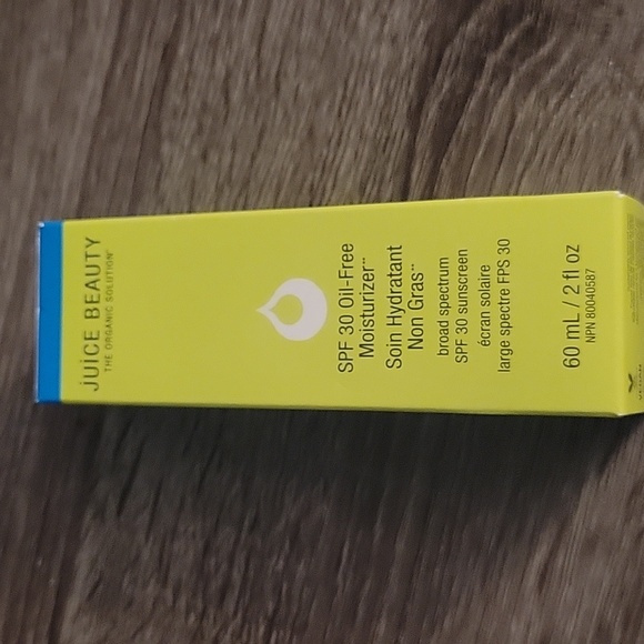NEW Juice Beauty SPF 30 Oil-Free Moisturizer - Picture 5 of 6